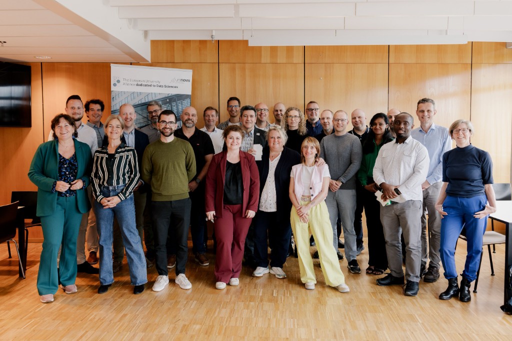 Group photo of the researchers and staff who took part in the UNINOVIS AI & Robotics workshop at THUAS